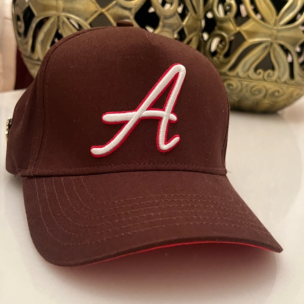Nomagik Curved Brim Baseball Hat